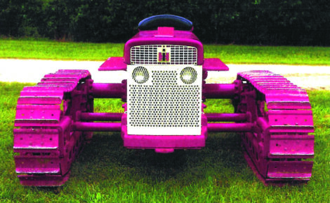 Low-Profile Canadian IH Crawlers Image